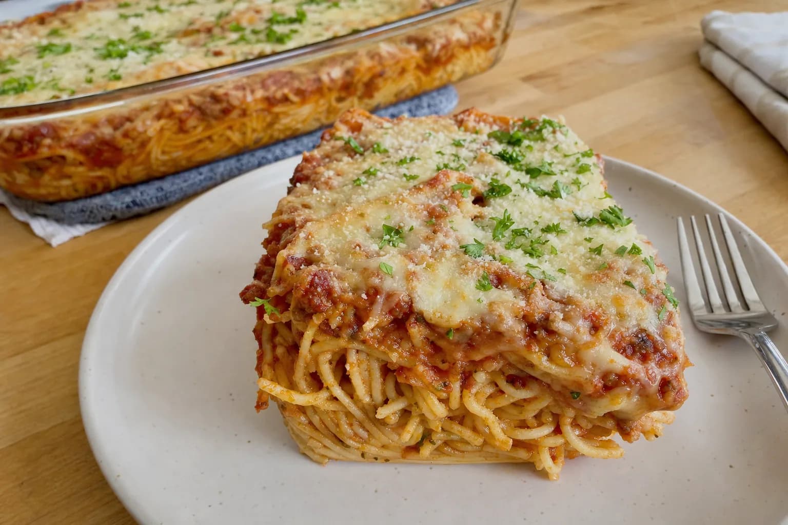 Baked Spaghetti: easy baked spaghetti casserole — Dinner recipe | Afoodrink