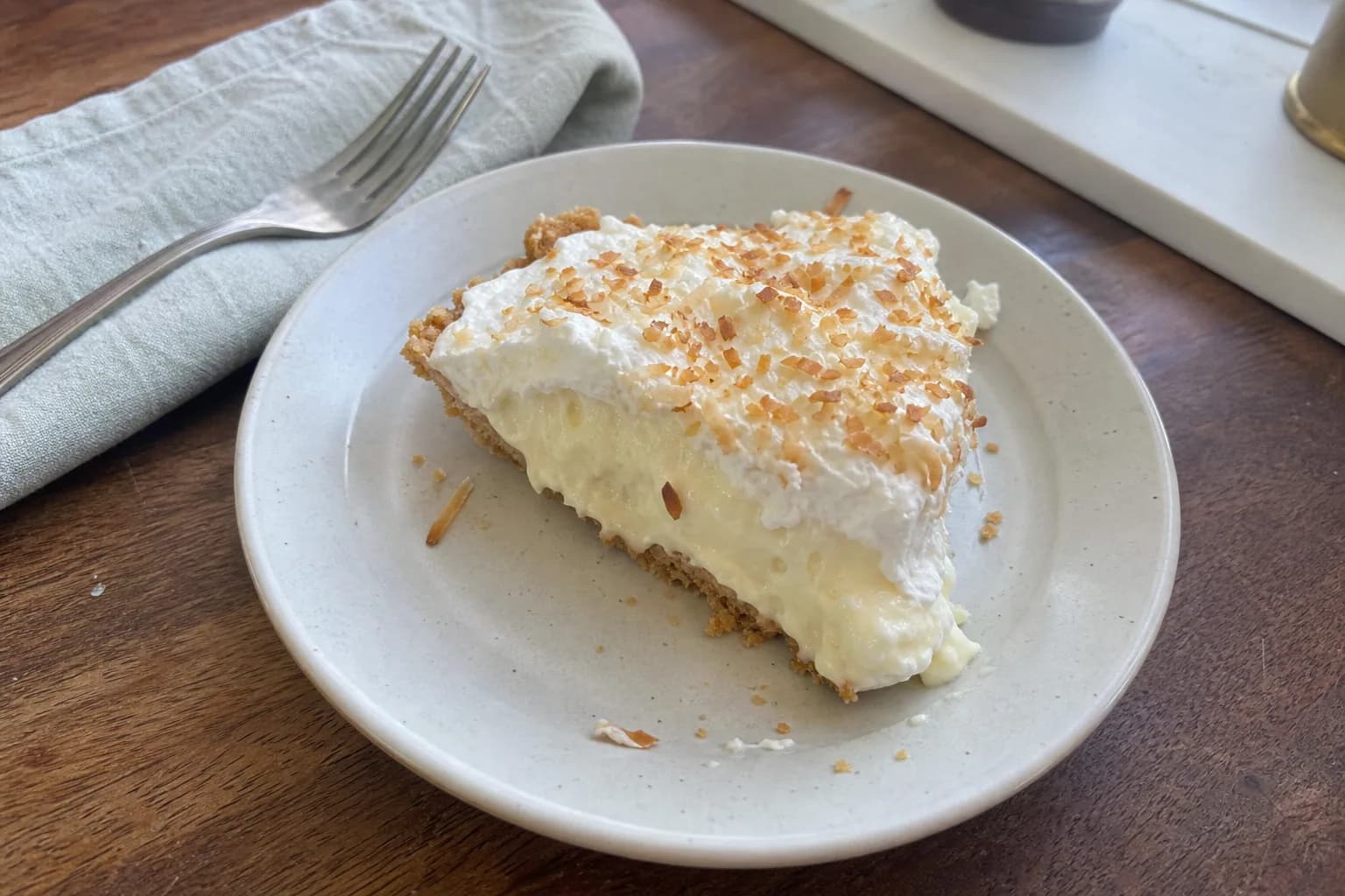 Coconut Cream Pie: homemade coconut cream pie with coconut milk — Desserts recipe | Afoodrink